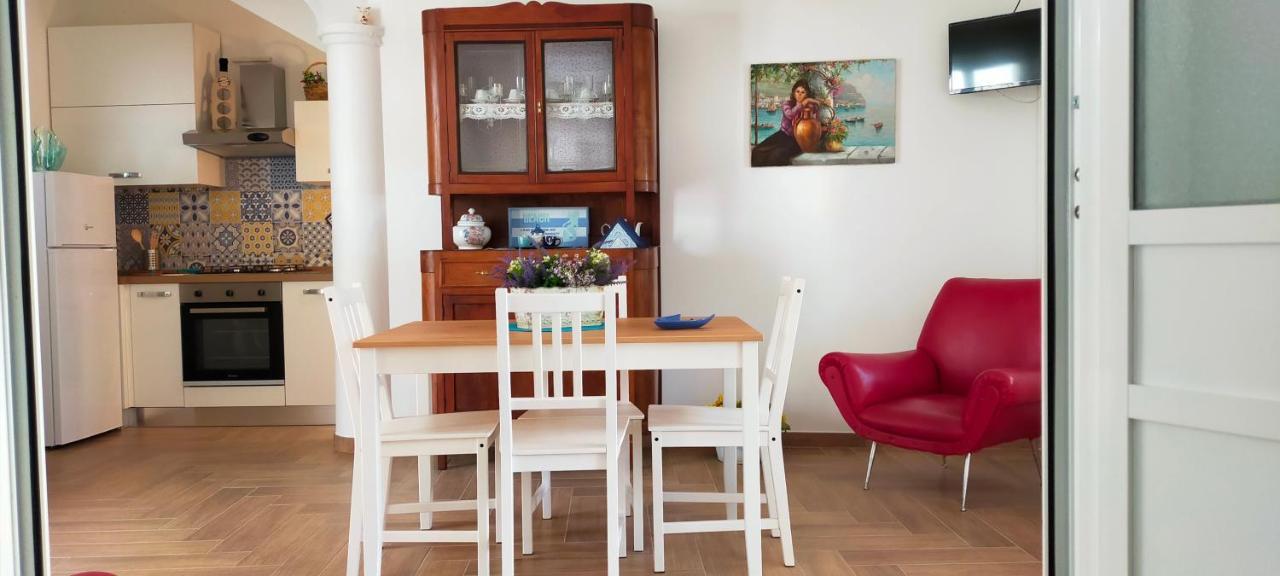 レポラーノ Casa Vacanze Nonna Titinaヴィラ エクステリア 写真